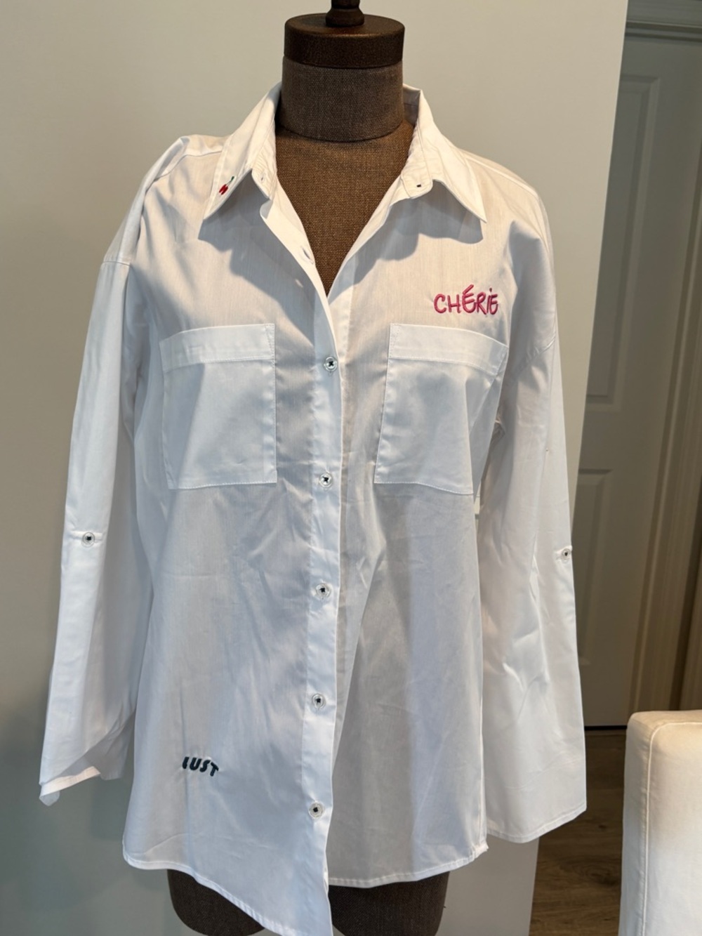 NWT Chalie B White Button-Front Shirt with Pink Embroidery